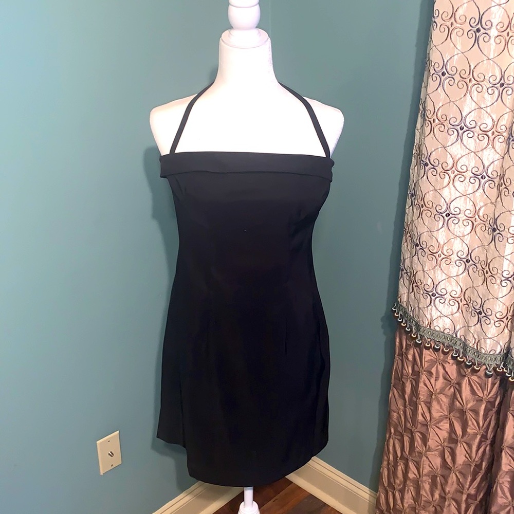 Black strapless short dress